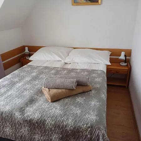 Habitación en casa particular Pola *