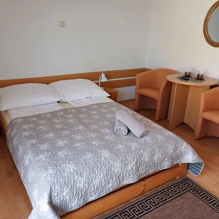 Habitación en casa particular Pola